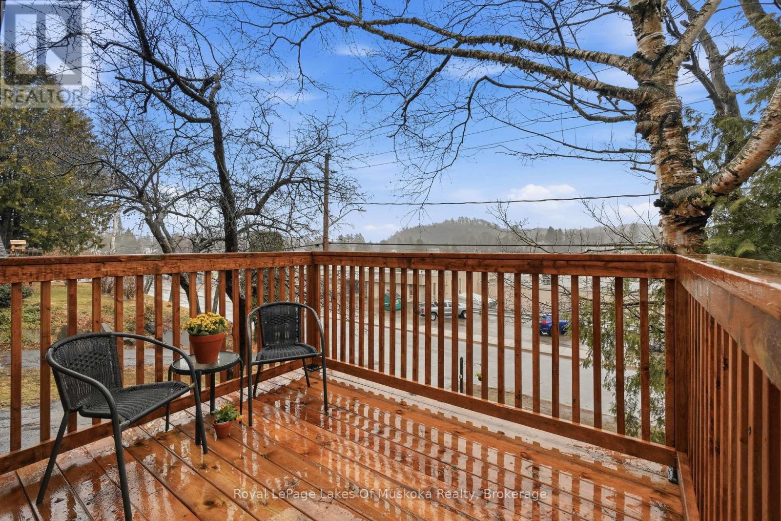 12 Manominee Street, Huntsville, Ontario  P1H 1H2 - Photo 24 - X12996660