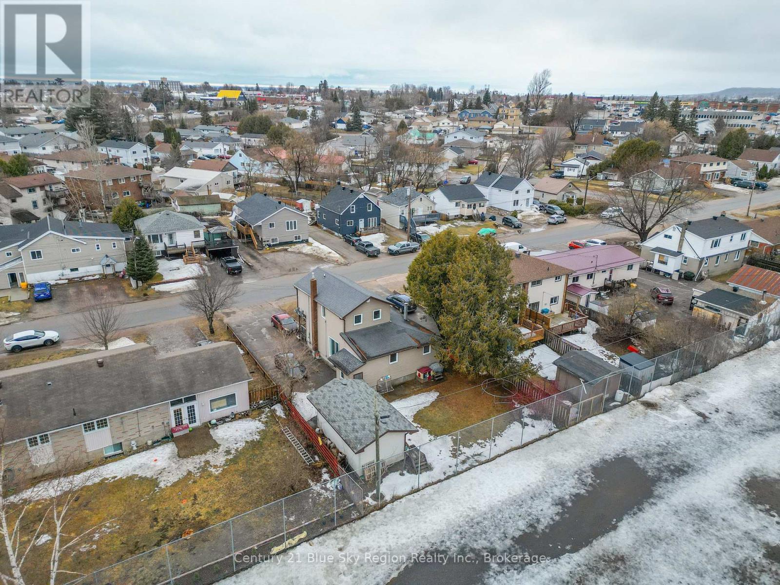 380 Park Avenue, North Bay, Ontario  P1B 7L3 - Photo 8 - X12996968