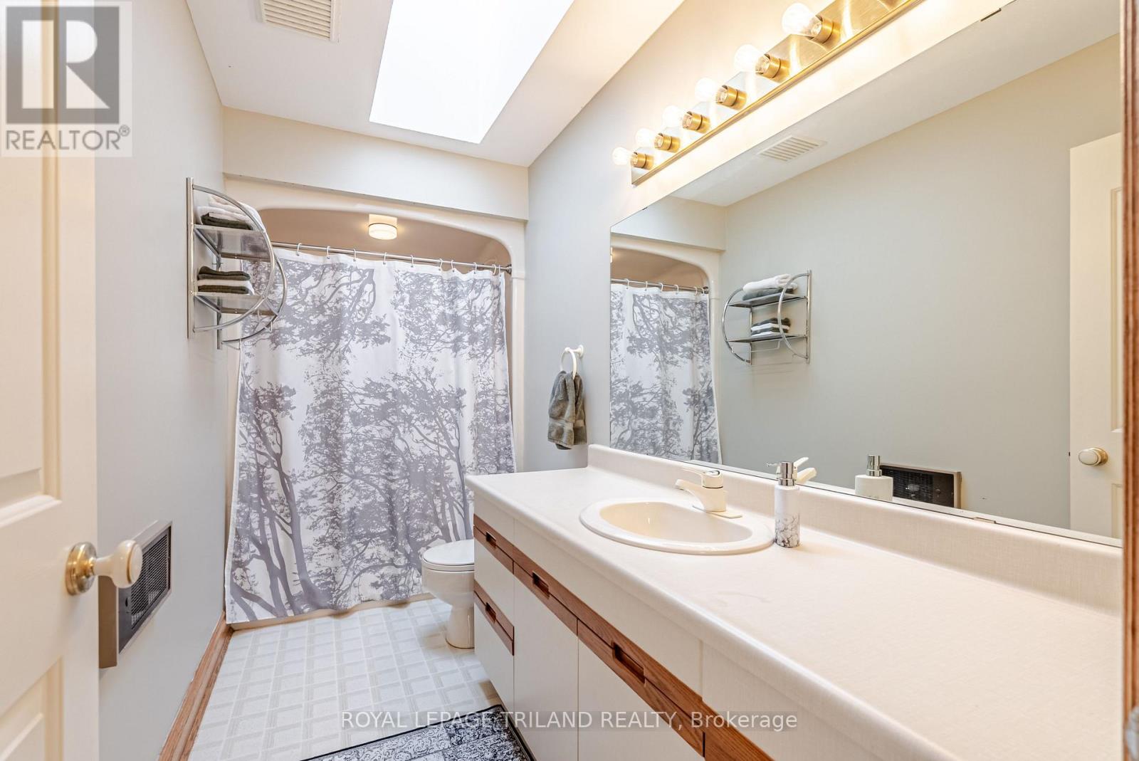 28 Sinclair Crescent, Aylmer, Ontario  N5H 3B7 - Photo 29 - X12939398