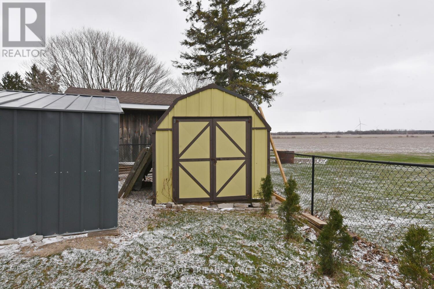 9907 Eric Street, Lambton Shores, Ontario  N0M 2N0 - Photo 18 - X12981916