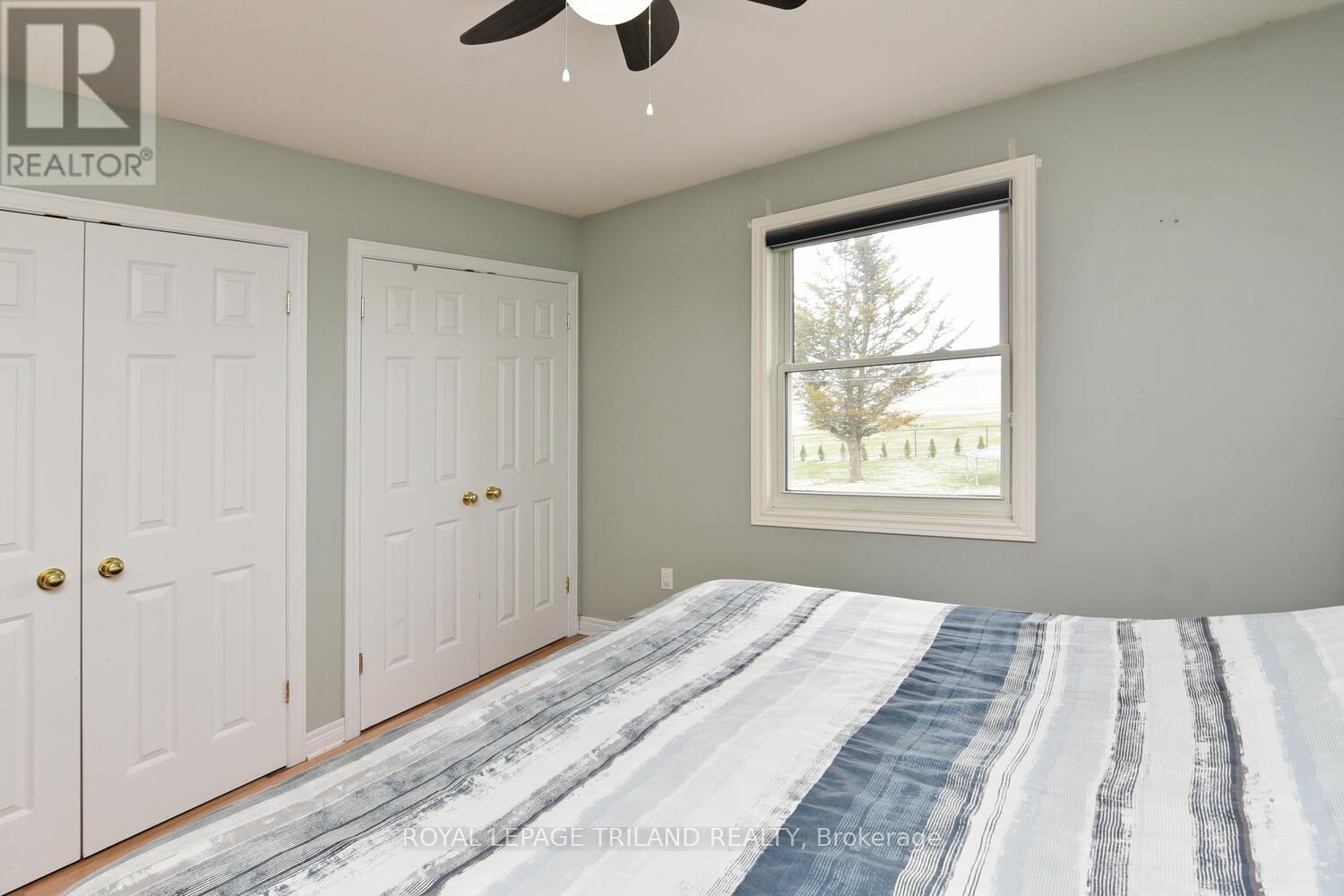 9907 Eric Street, Lambton Shores, Ontario  N0M 2N0 - Photo 13 - X12981916