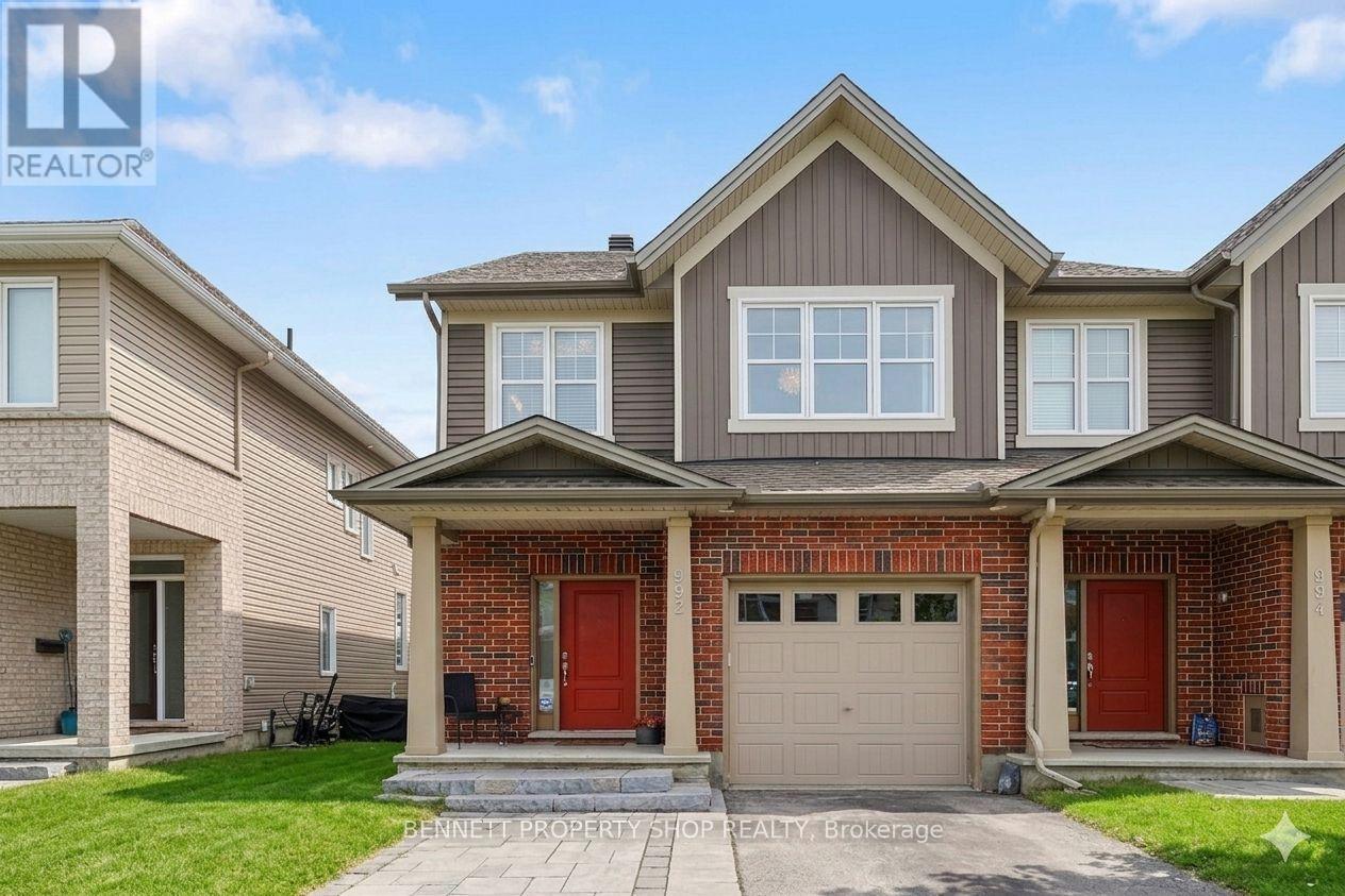 992 BUNCHBERRY WAY, Ottawa, Ontario