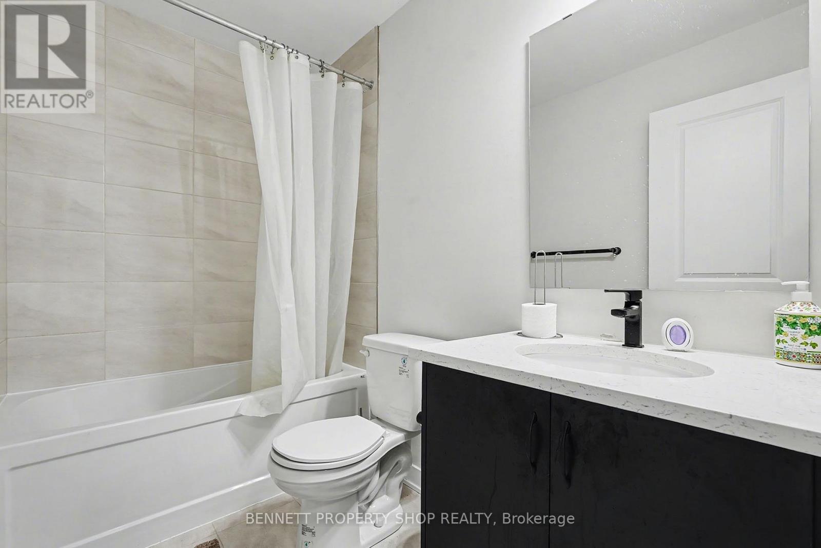 2412 Watercolours Way, Ottawa, Ontario  K2J 7A9 - Photo 12 - X12926764