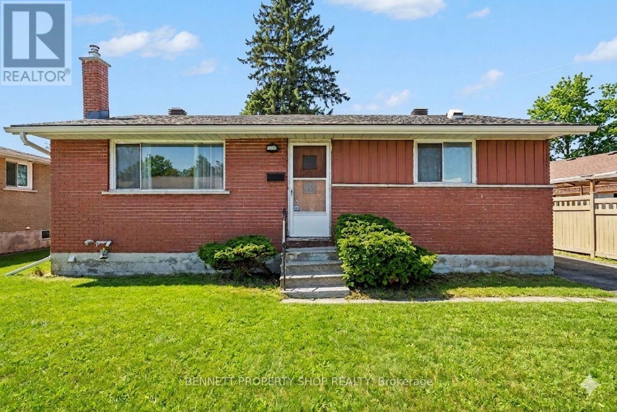 1112 COBDEN ROAD, Ottawa, Ontario