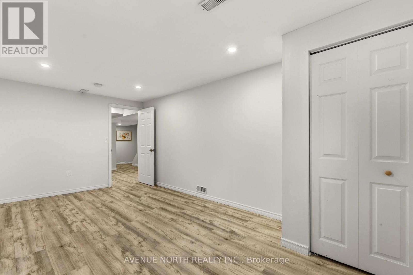 402 Ashbourne Crescent, Ottawa, Ontario  K2J 0H7 - Photo 35 - X12977318