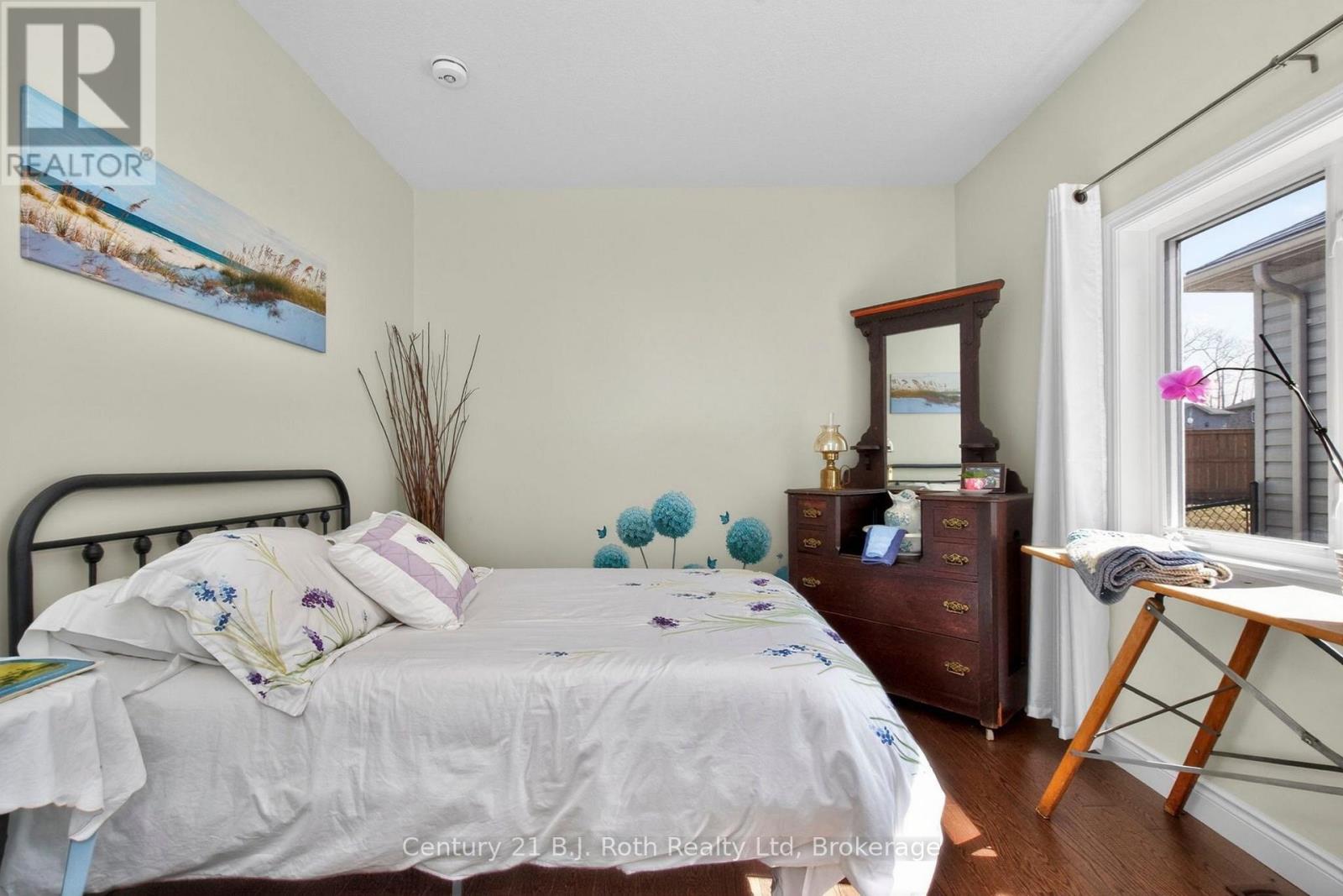 9 Charlie Rawson Boulevard, Tay, Ontario  L0K 2A0 - Photo 25 - S12996870