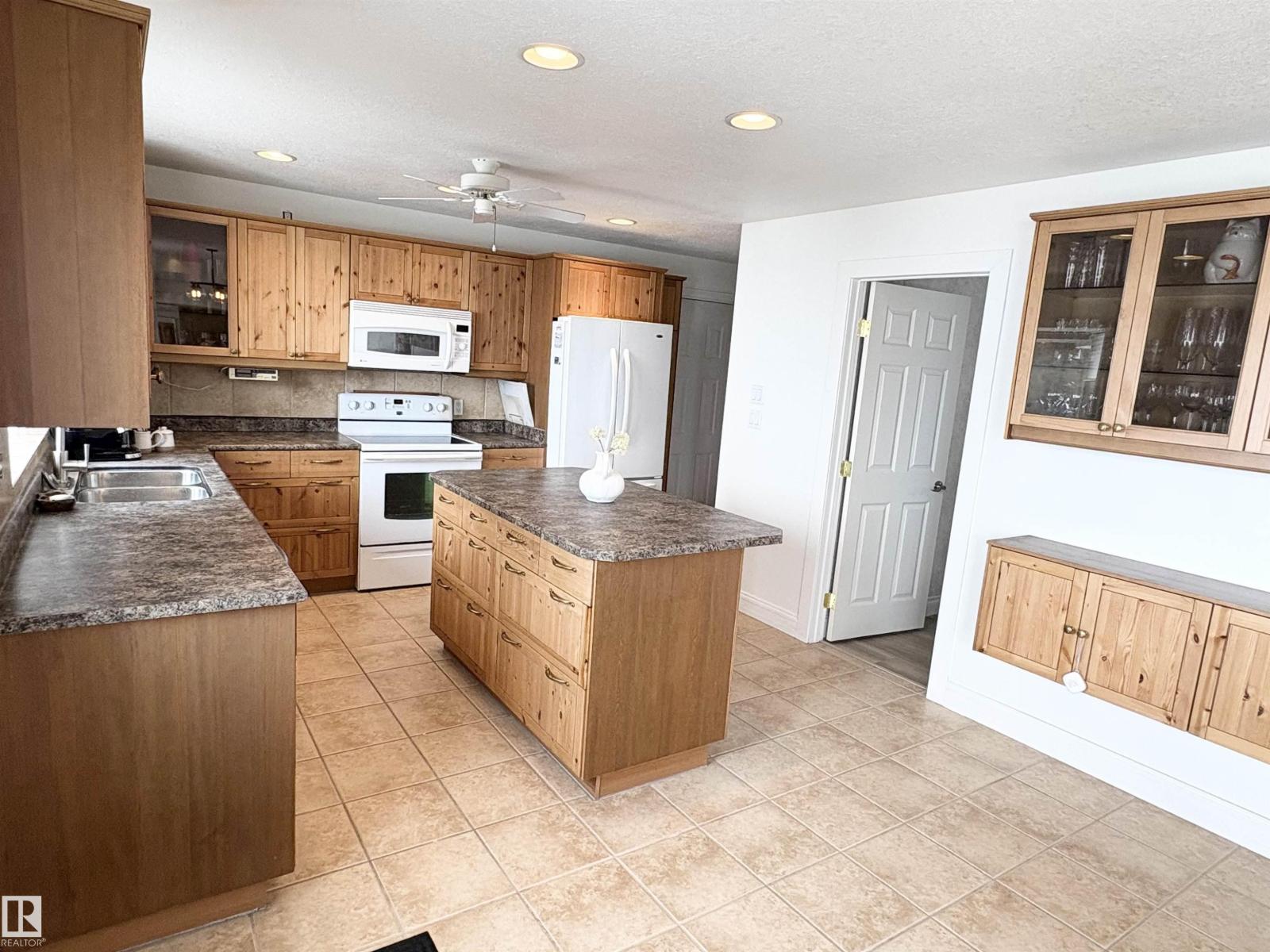 A15 Wicks St, Rural Leduc County, Alberta  T0C 2P0 - Photo 14 - E4469191