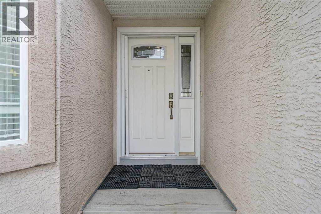 310 Riverside Garden Nw, High River, Alberta T1V 1Y9 - Photo 5 - A2285068