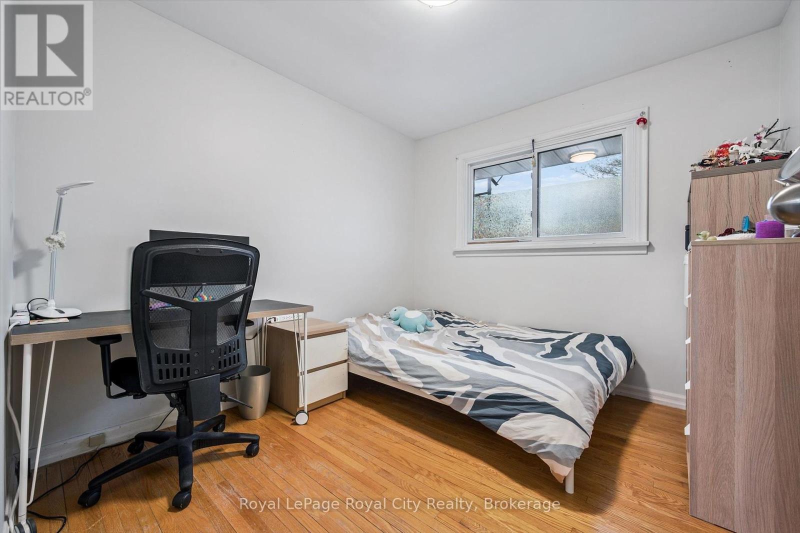 12 Del Mar Boulevard, Guelph, Ontario  N1E 2K8 - Photo 13 - X12996848