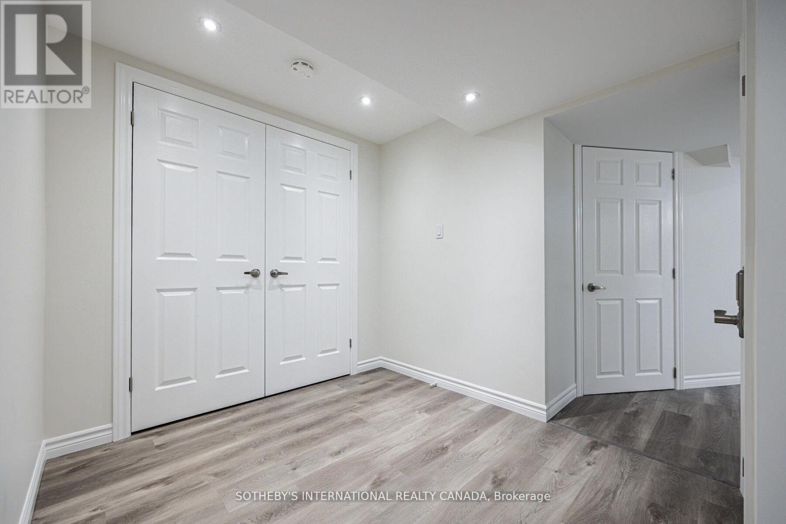 Basement - 1063 Bedford Avenue, Burlington, Ontario  L7T 2K4 - Photo 9 - W12797150