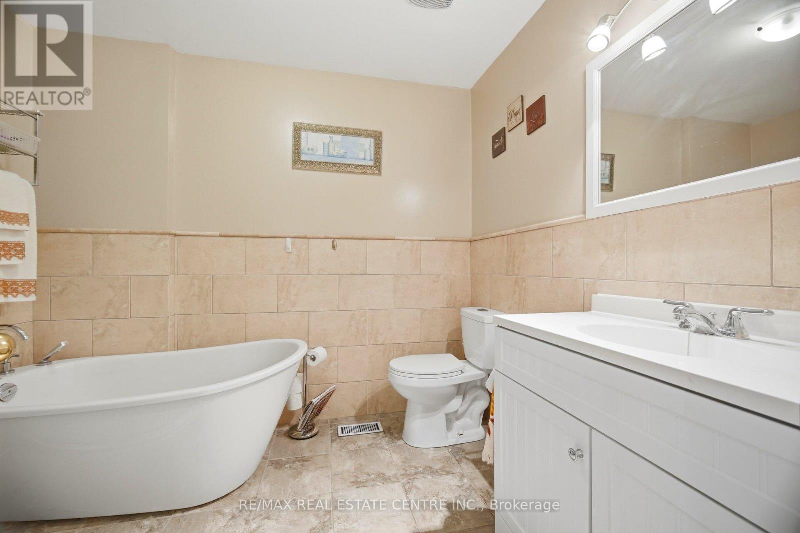 4616 Owl Circle, Mississauga, Ontario  L4Z 2P9 - Photo 23 - W12995272