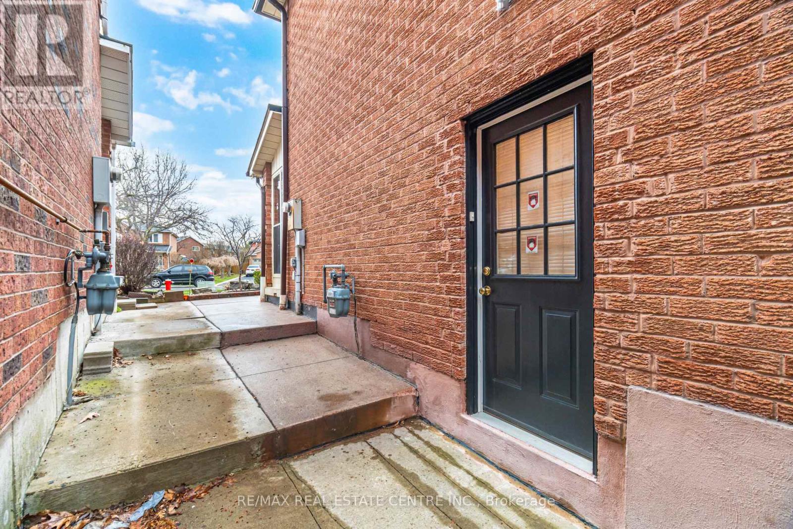 4616 Owl Circle, Mississauga, Ontario  L4Z 2P9 - Photo 34 - W12995272