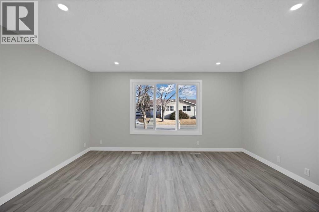 4351 38 Street NE, Calgary, Alberta  T1Y 5X6 - Photo 9 - A2301396