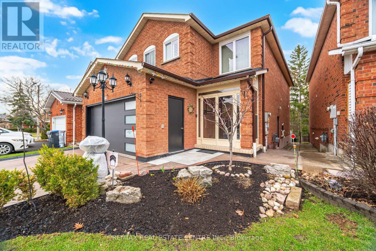 4616 Owl Circle, Mississauga, Ontario  L4Z 2P9 - Photo 7 - W12995272