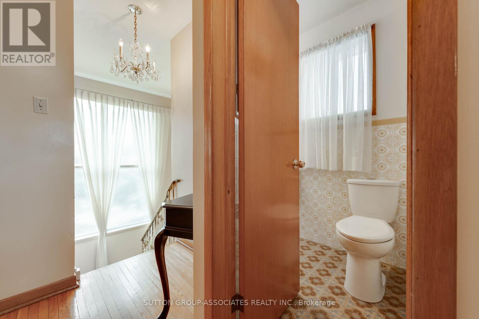 299 Wychwood Avenue, Toronto, Ontario M6C 2T6 - Photo 19 - C12996826