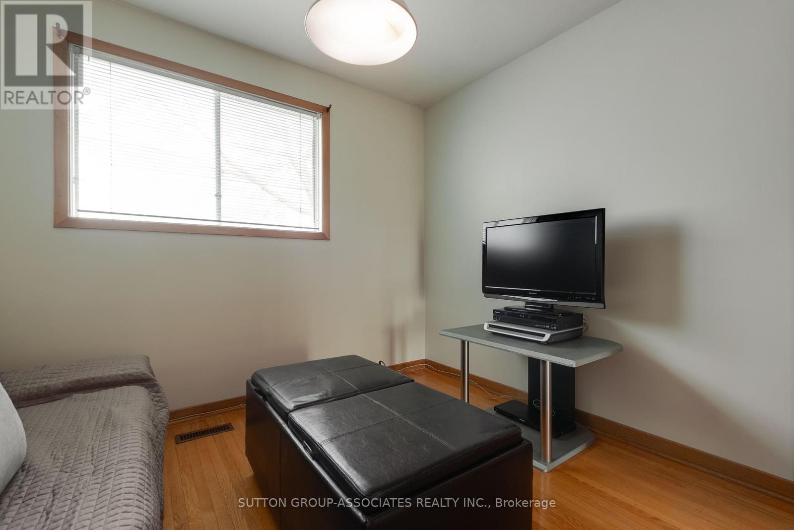 299 Wychwood Avenue, Toronto, Ontario M6C 2T6 - Photo 23 - C12996826