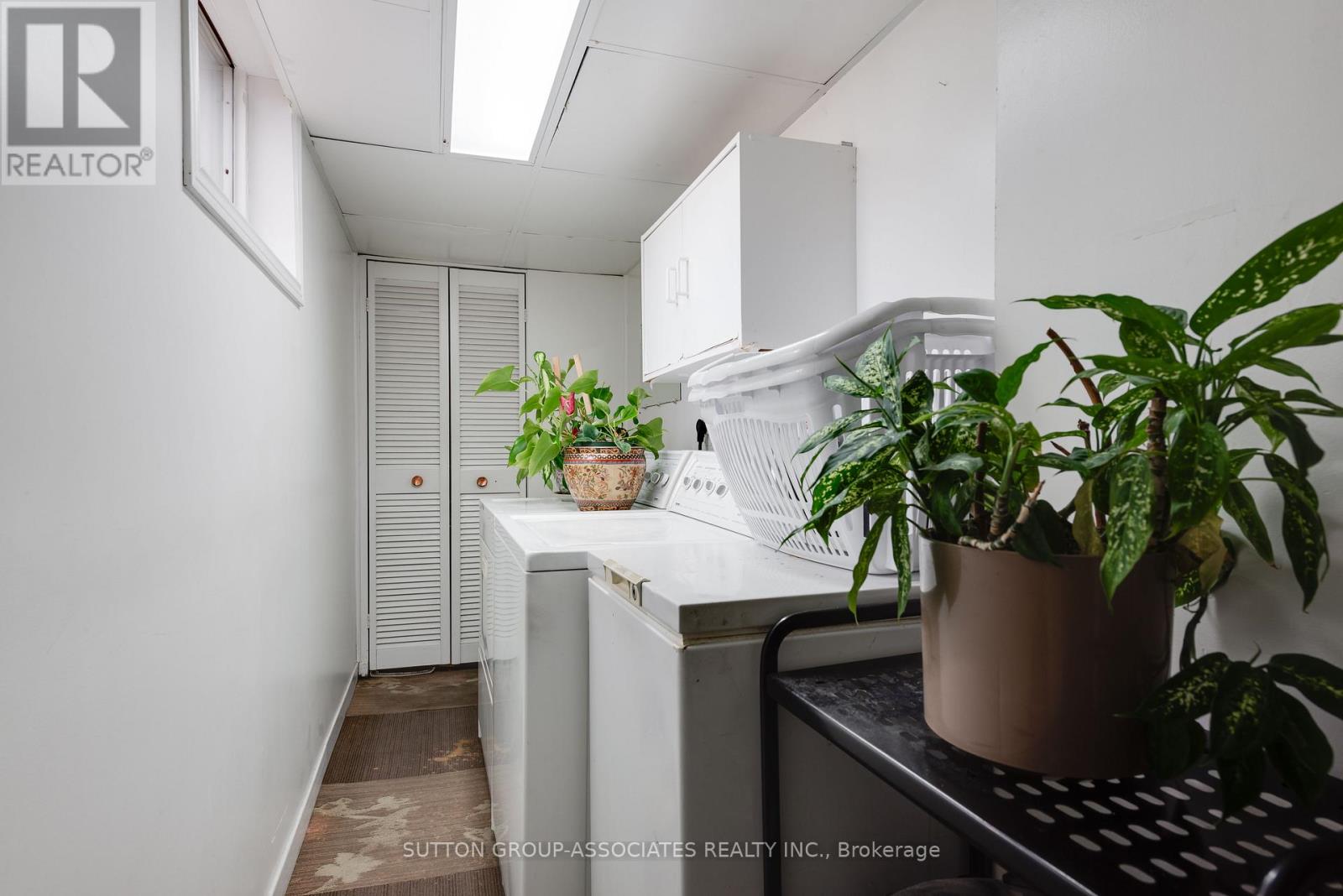 299 Wychwood Avenue, Toronto, Ontario M6C 2T6 - Photo 33 - C12996826