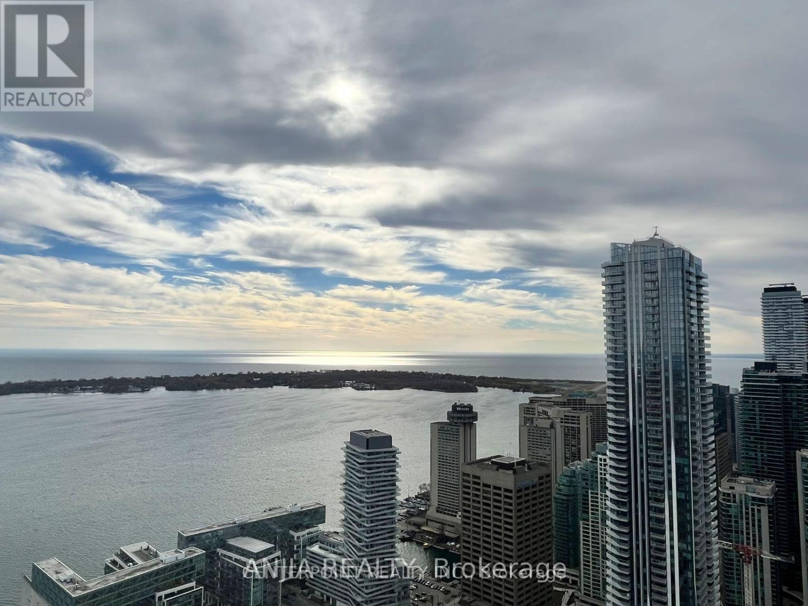 6201 - 55 Cooper Street, Toronto, Ontario  M5E 0G1 - Photo 14 - C12996856