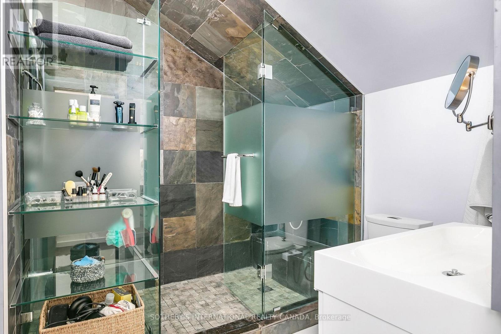 30 Sword Street, Toronto, Ontario  M5A 3N2 - Photo 35 - C12996862