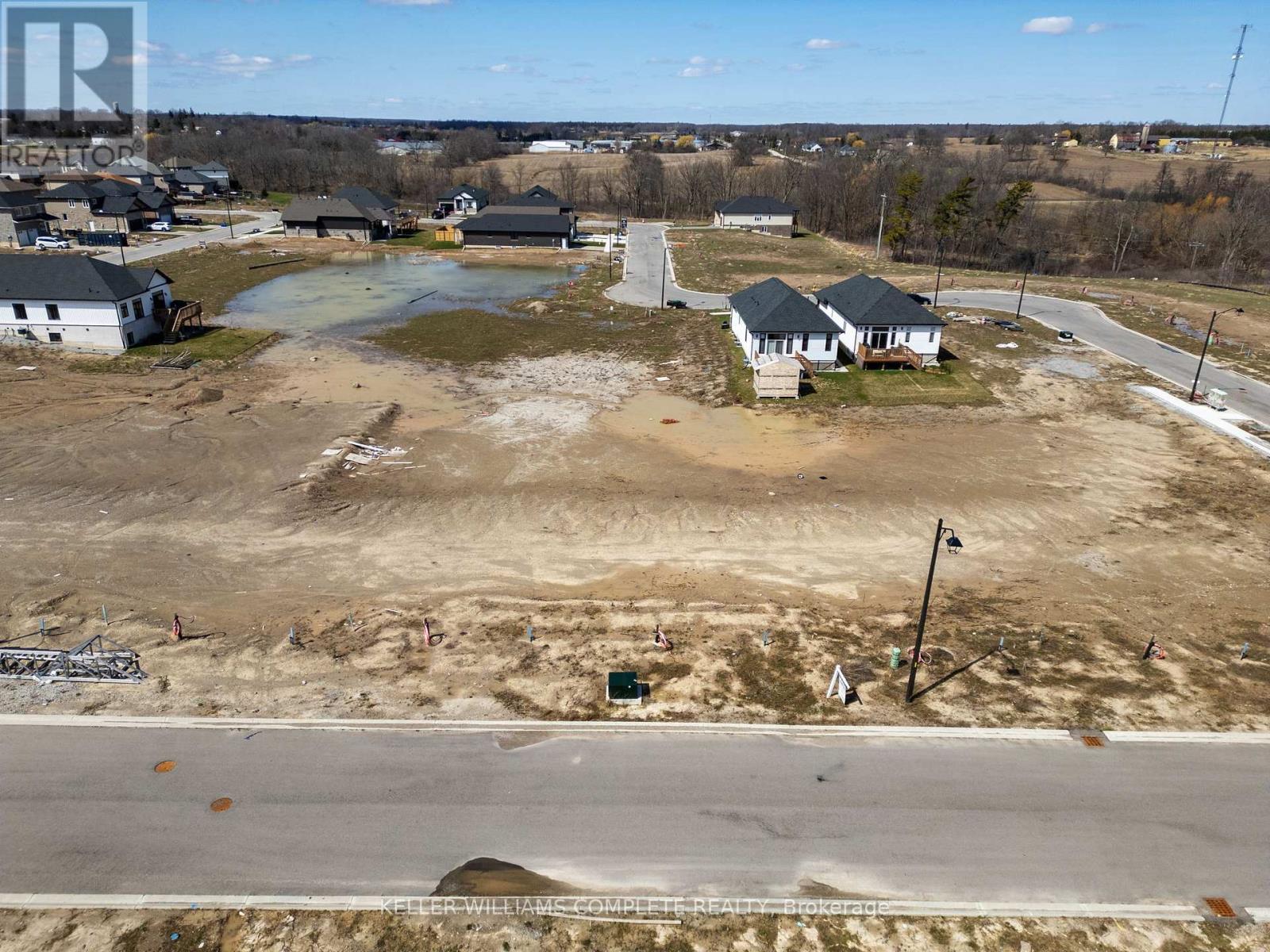 124 Pike Creek Drive, Haldimand, Ontario  N0A 1E0 - Photo 5 - X12953072