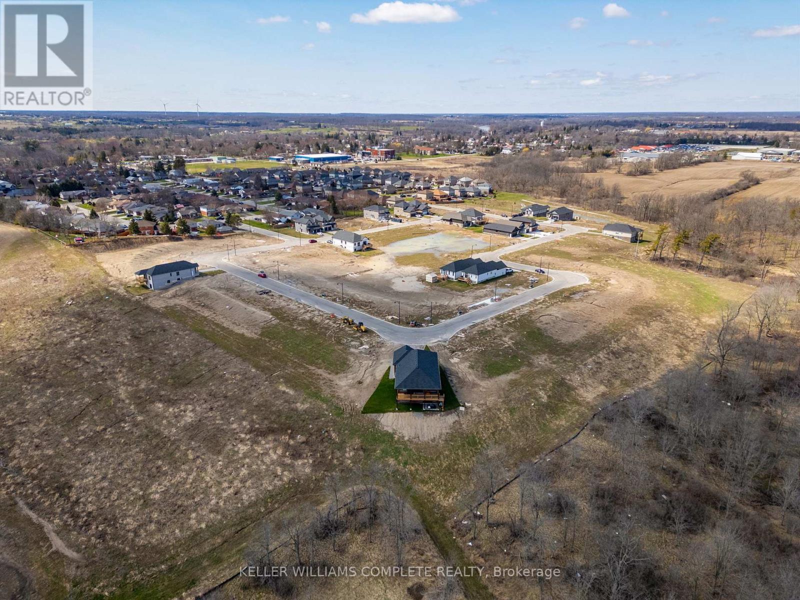 124 Pike Creek Drive, Haldimand, Ontario  N0A 1E0 - Photo 9 - X12953072