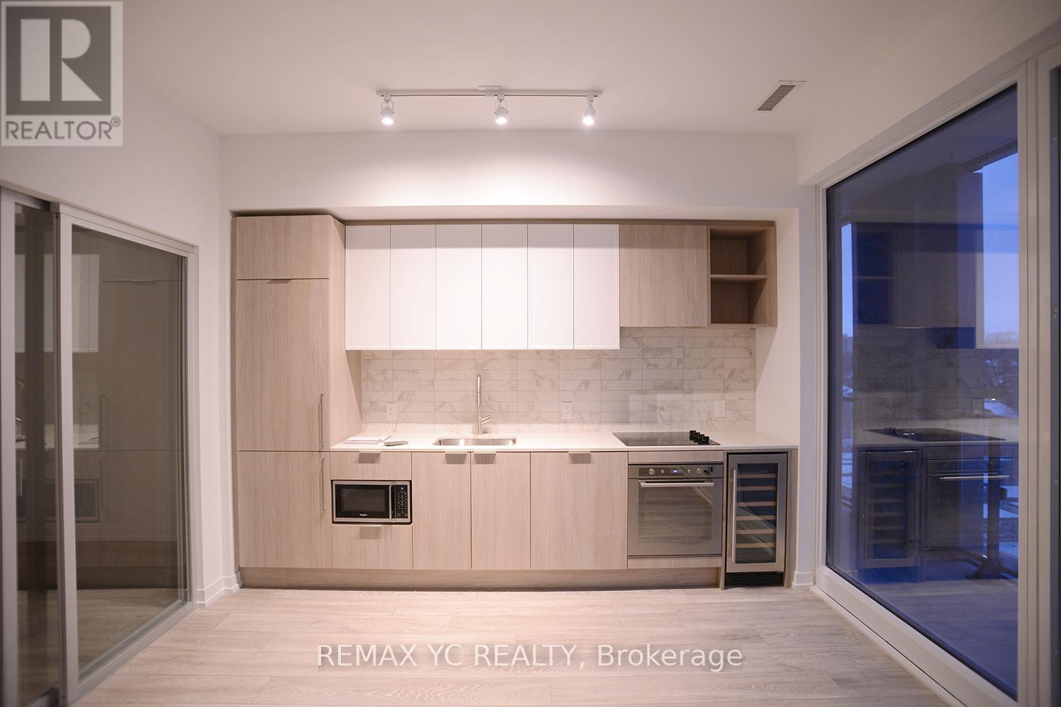 721 - 2020 Bathurst Street, Toronto, Ontario  M5P 3L1 - Photo 7 - C12996978