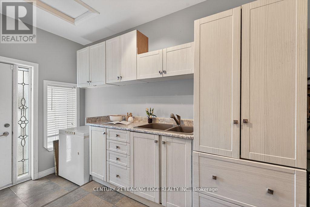 56 Ivory Court, Clarington, Ontario  L1C 5C1 - Photo 35 - E12996882