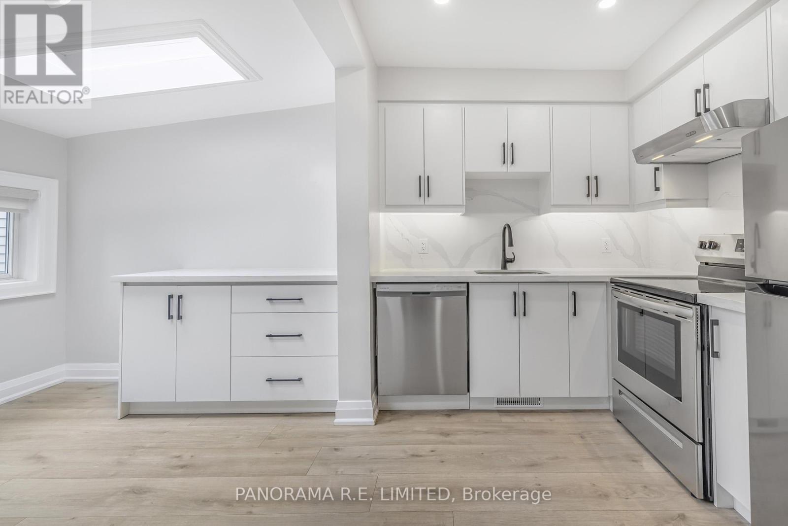 140 Wolfrey Avenue, Toronto, Ontario  M4K 1L3 - Photo 12 - E12996886