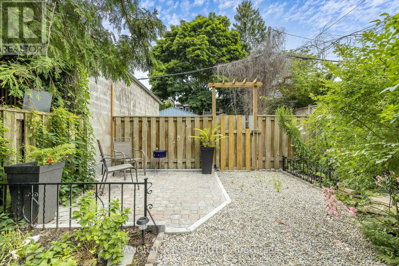 140 Wolfrey Avenue, Toronto, Ontario  M4K 1L3 - Photo 22 - E12996886