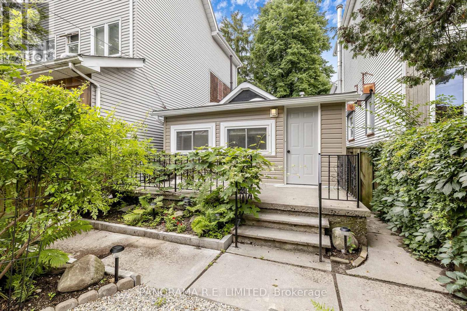 140 Wolfrey Avenue, Toronto, Ontario  M4K 1L3 - Photo 24 - E12996886