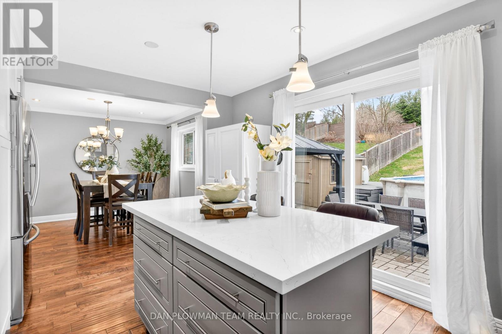 649 Dunn Crescent, Pickering, Ontario  L1W 3T4 - Photo 14 - E12996938