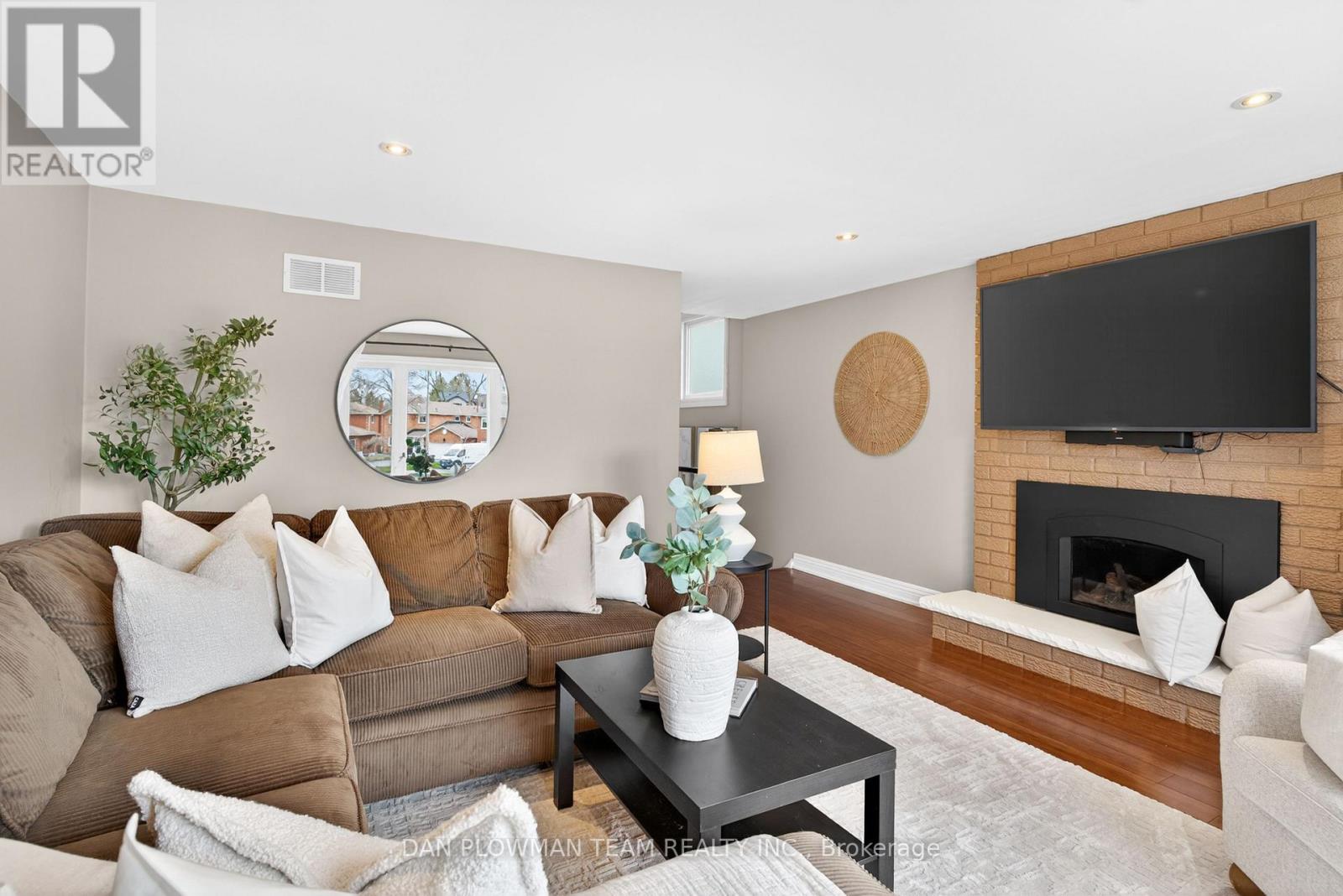 649 Dunn Crescent, Pickering, Ontario  L1W 3T4 - Photo 18 - E12996938