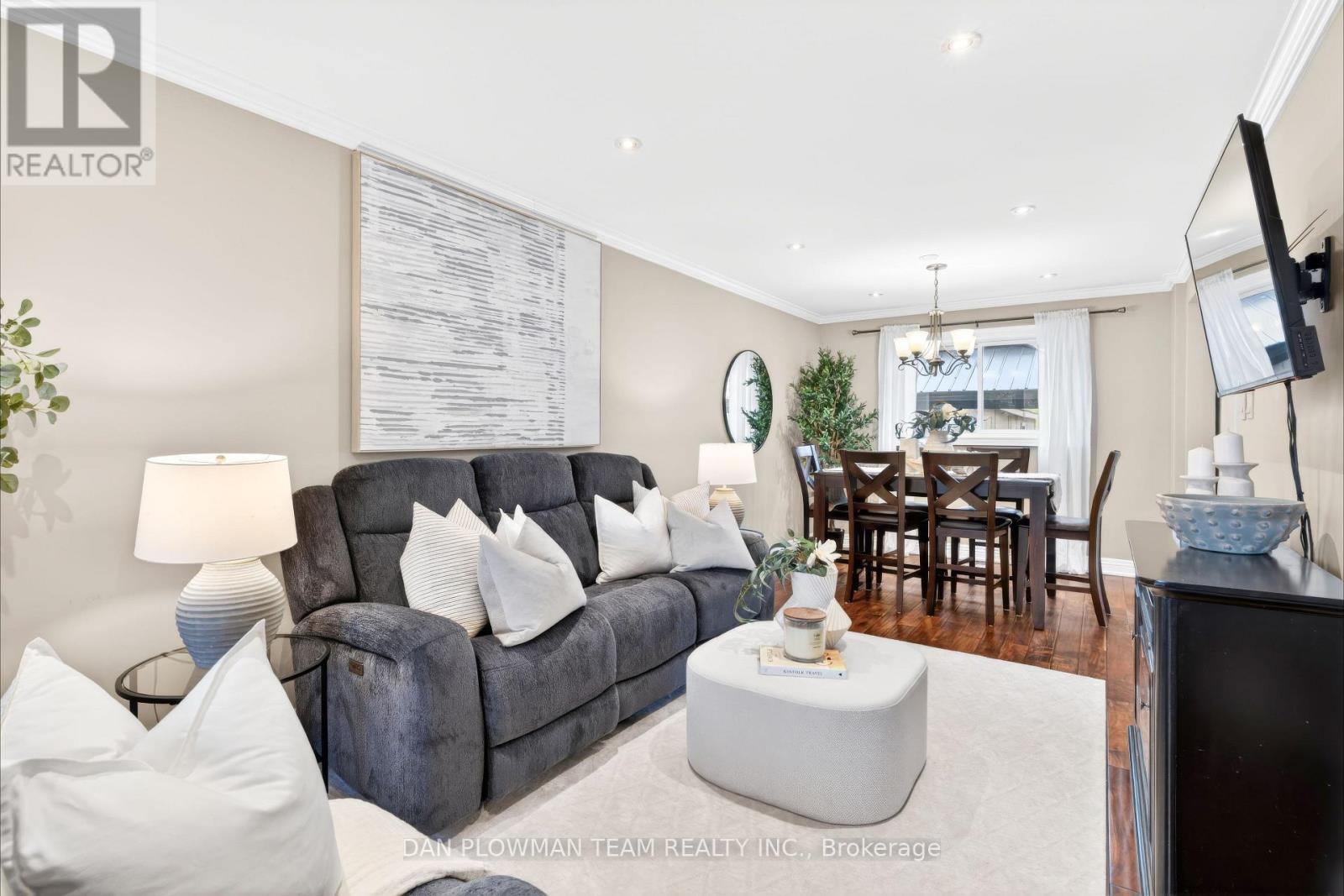 649 Dunn Crescent, Pickering, Ontario  L1W 3T4 - Photo 6 - E12996938