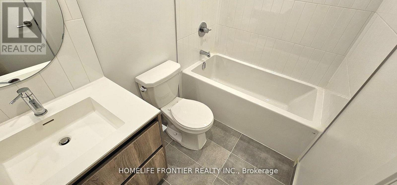 318 - 7950 Bathurst Street, Vaughan, Ontario  L4J 0L4 - Photo 7 - N12996924