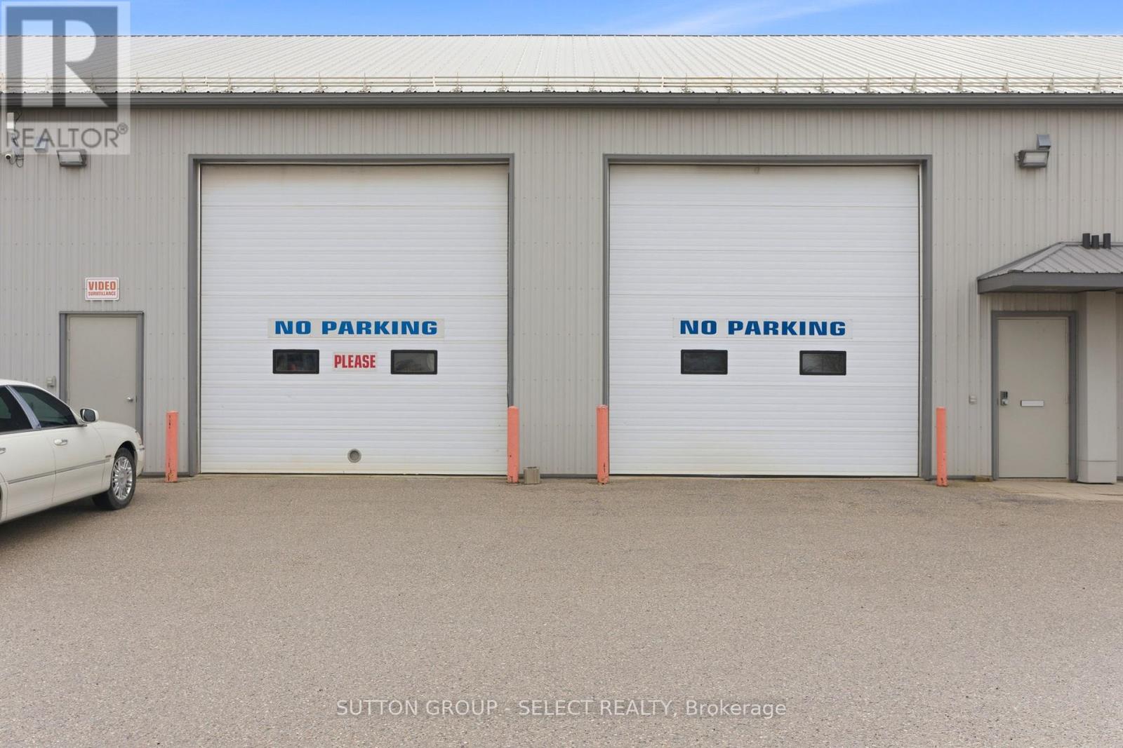 120 Thames Road W, South Huron, Ontario  N0M 1S3 - Photo 4 - X12930518