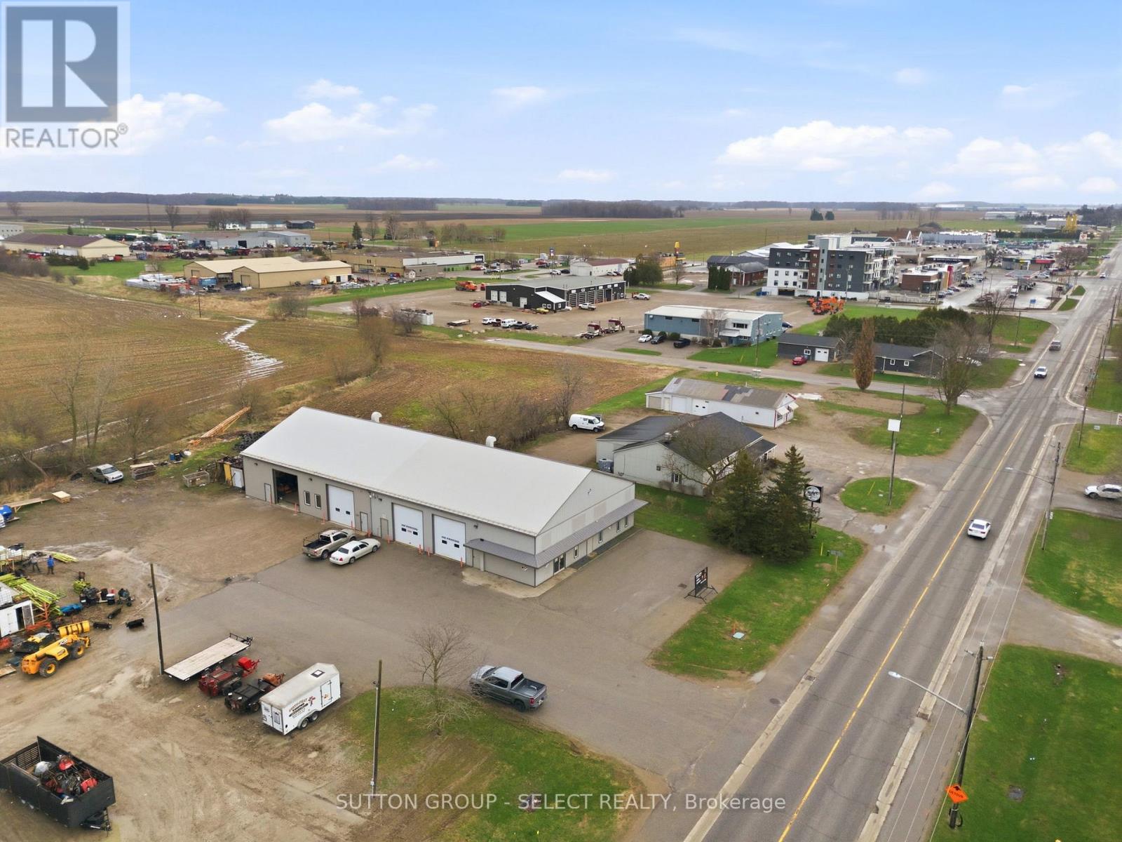 120 Thames Road W, South Huron, Ontario  N0M 1S3 - Photo 30 - X12930518