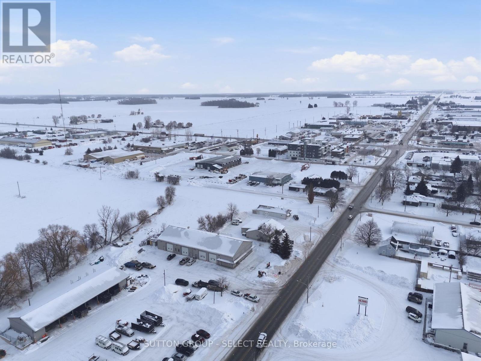 120 Thames Road W, South Huron, Ontario  N0M 1S3 - Photo 42 - X12930518