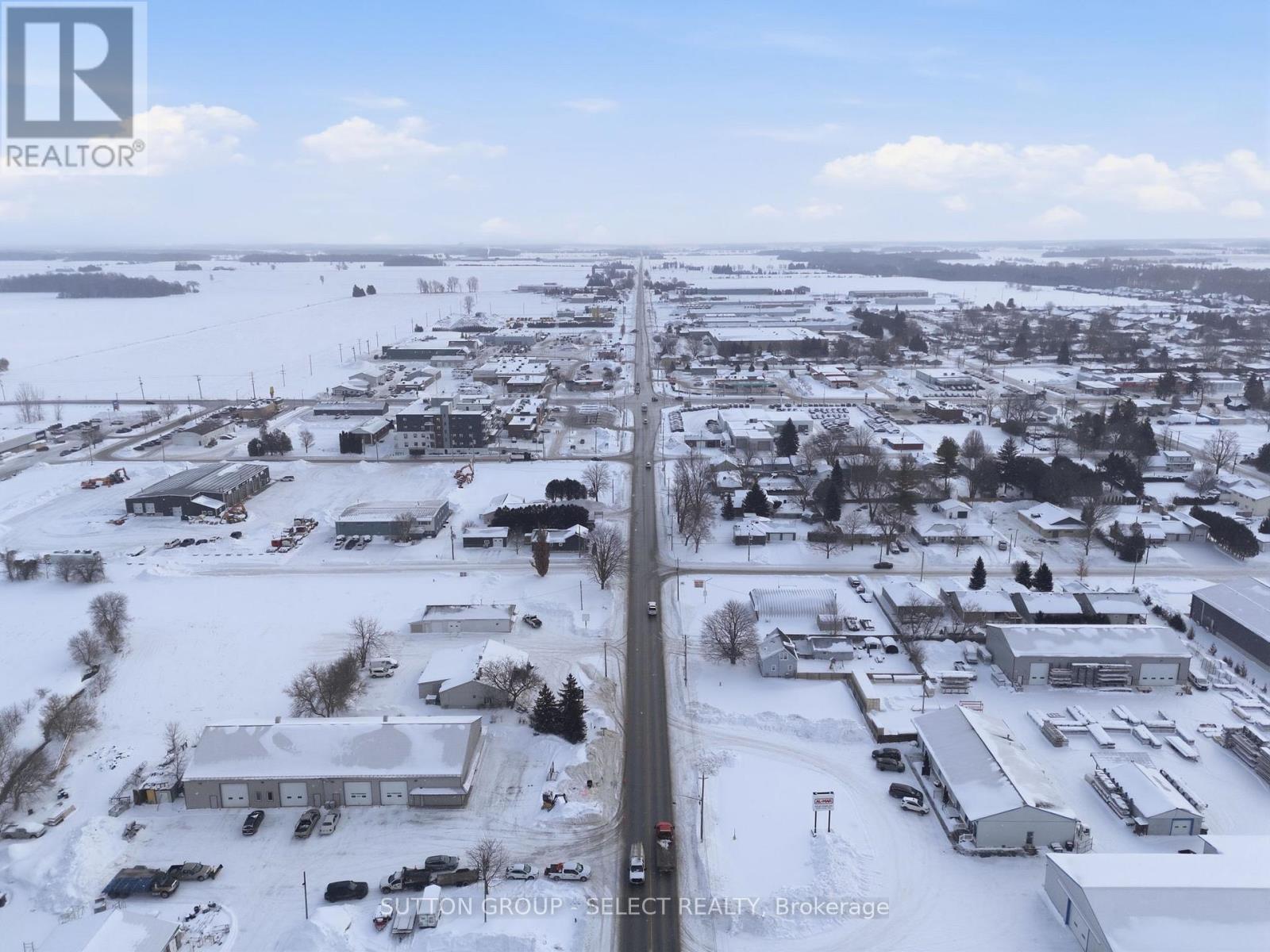 120 Thames Road W, South Huron, Ontario  N0M 1S3 - Photo 43 - X12930518