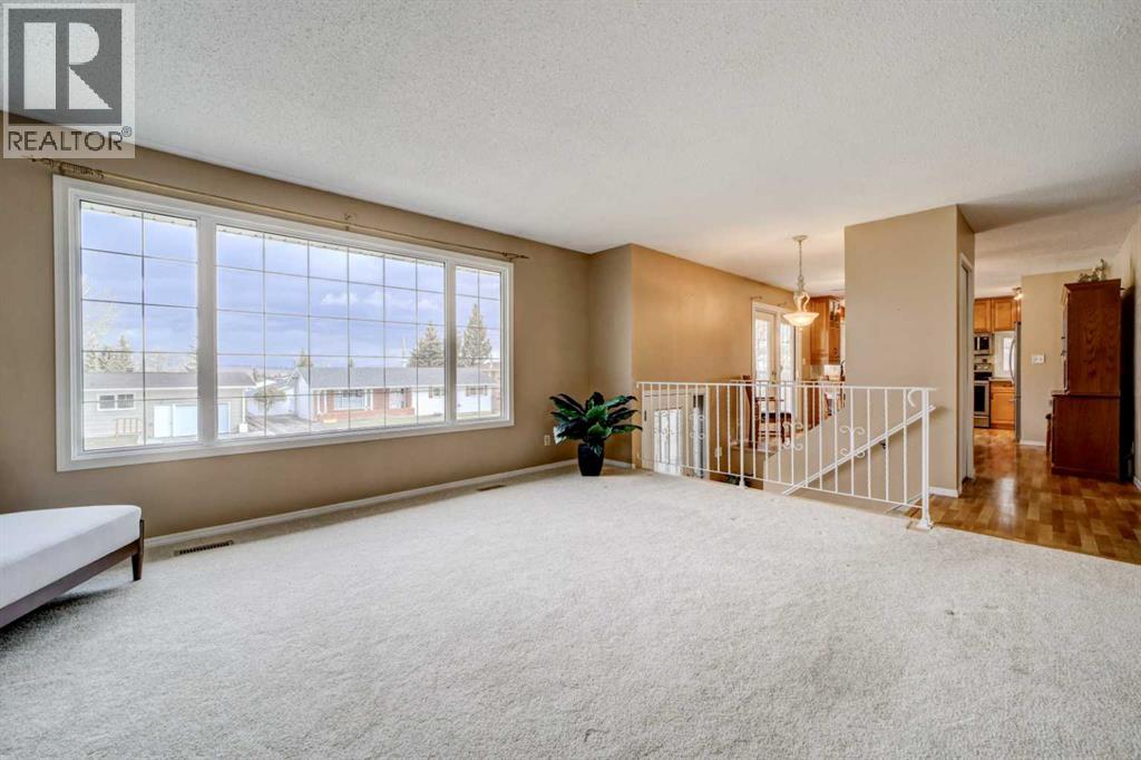 762 Lebel Street, Pincher Creek, Alberta  T0K 1W0 - Photo 6 - A2277520