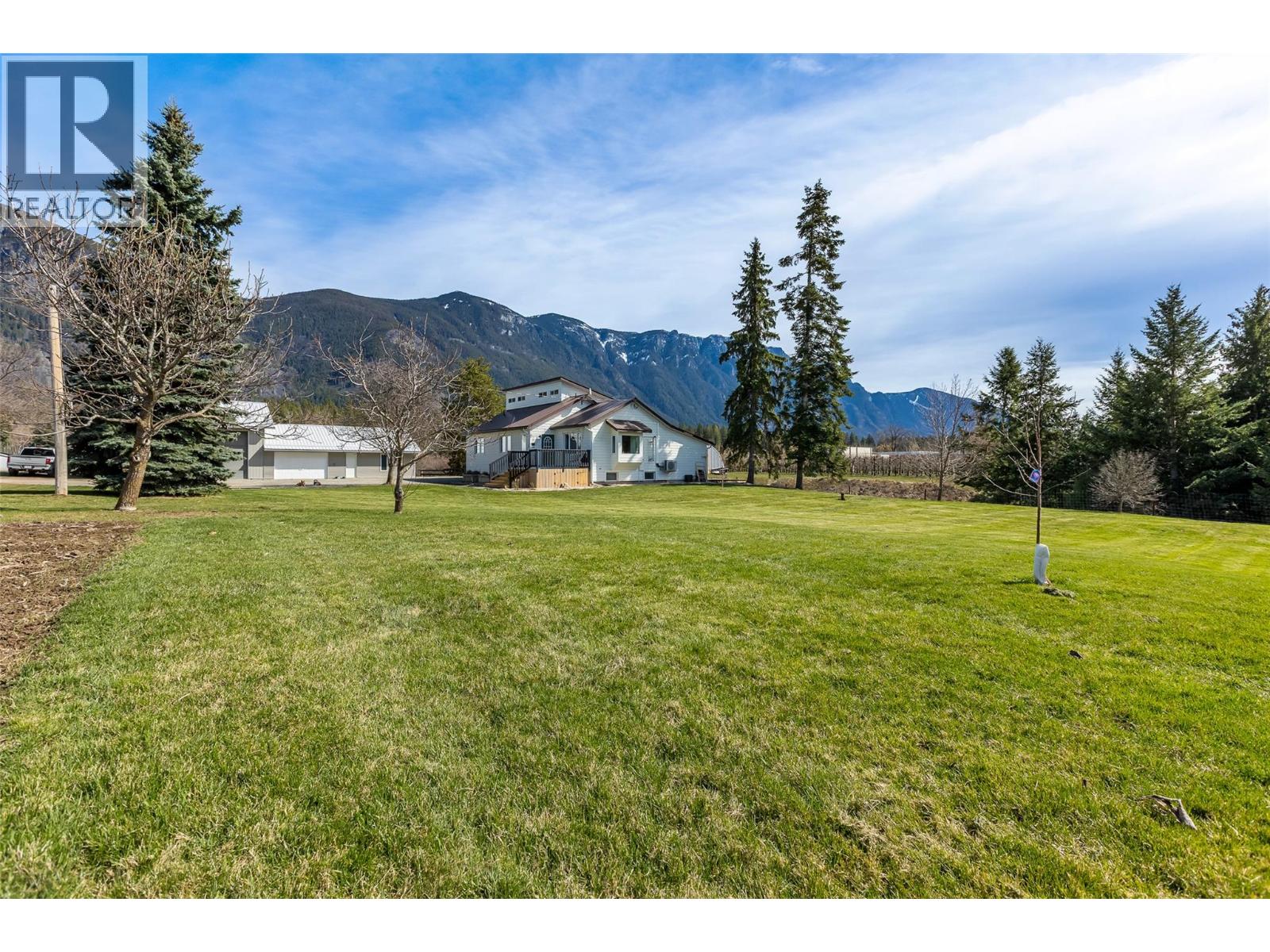 3955 46th Street, Creston, British Columbia  V0B 1C0 - Photo 65 - 10382241