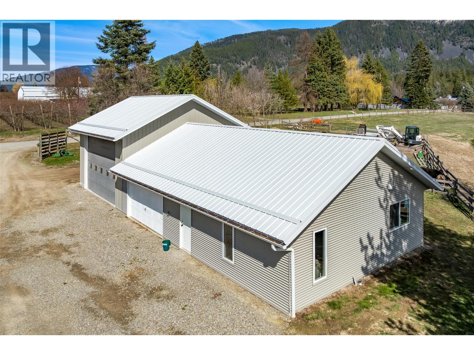 3955 46th Street, Creston, British Columbia  V0B 1C0 - Photo 75 - 10382241