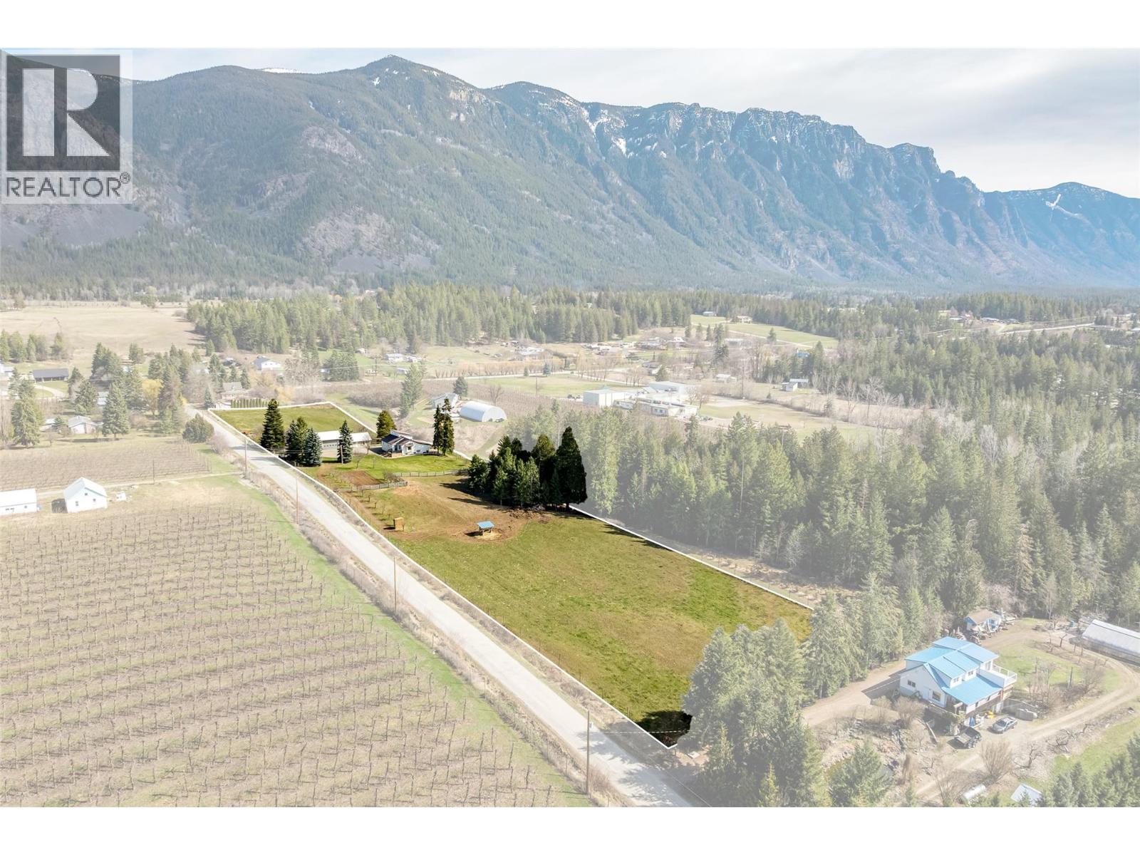 3955 46th Street, Creston, British Columbia  V0B 1C0 - Photo 87 - 10382241