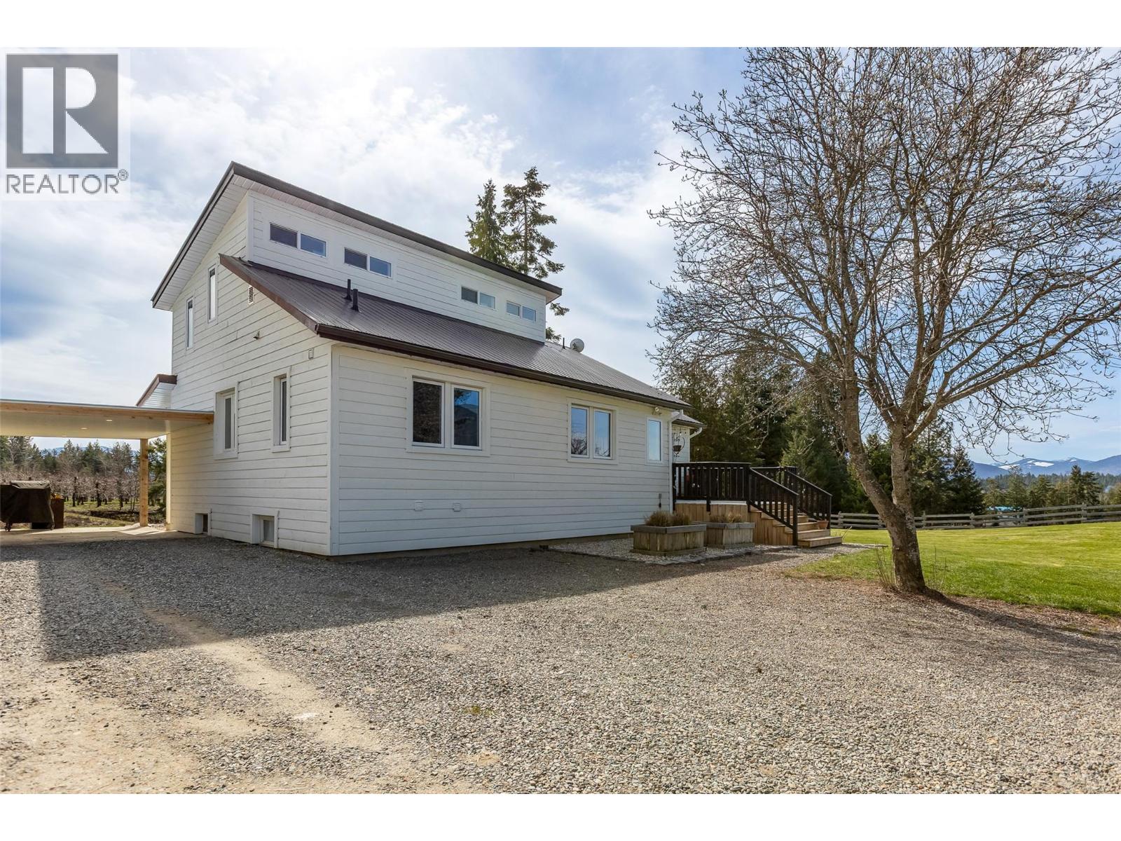 3955 46th Street, Creston, British Columbia  V0B 1C0 - Photo 2 - 10382241