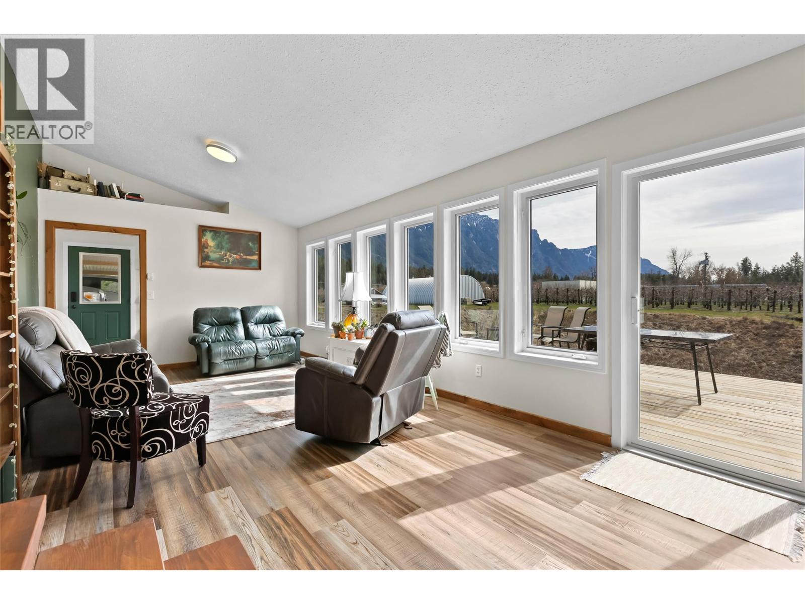 3955 46th Street, Creston, British Columbia  V0B 1C0 - Photo 19 - 10382241