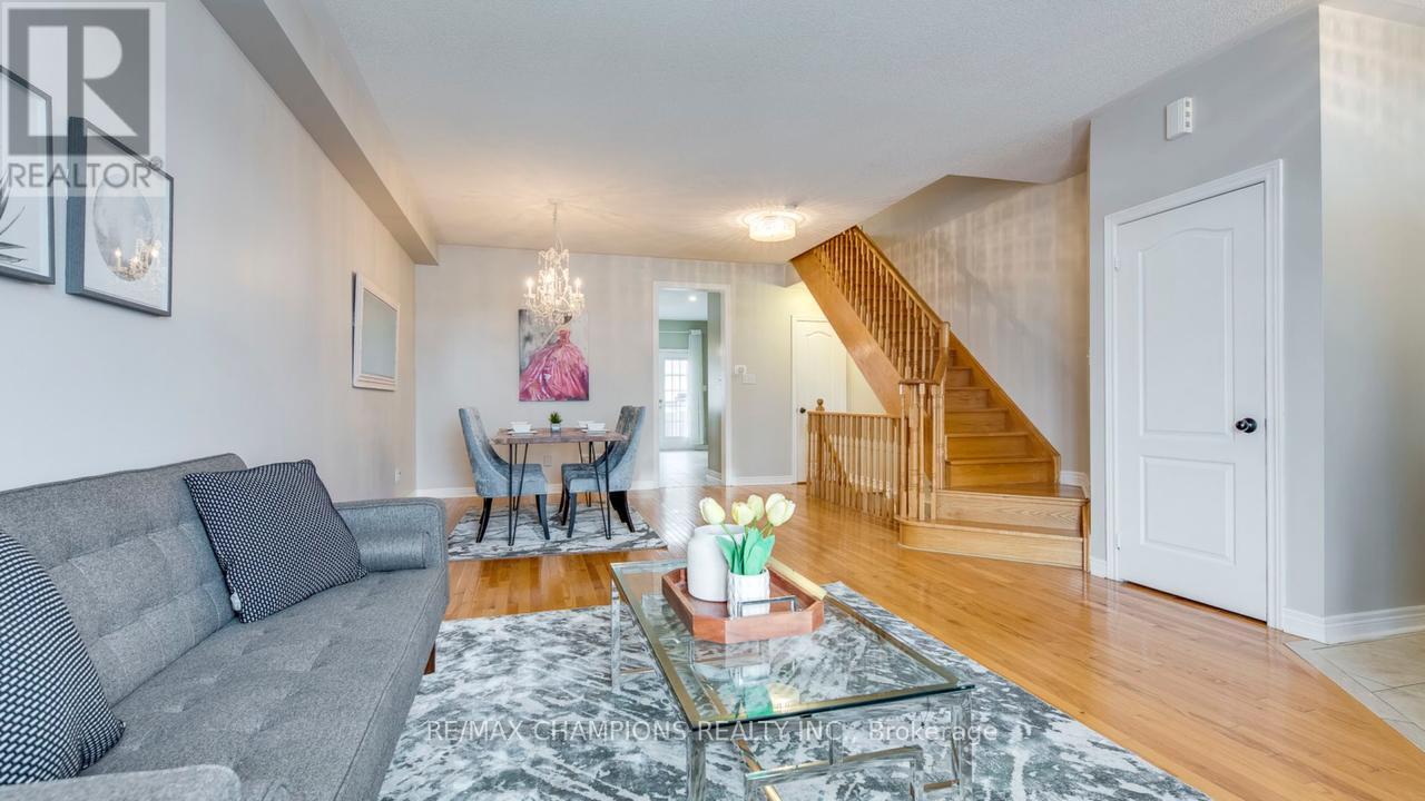 5435 Festival Drive, Mississauga, Ontario  L5M 0G6 - Photo 6 - W12996916