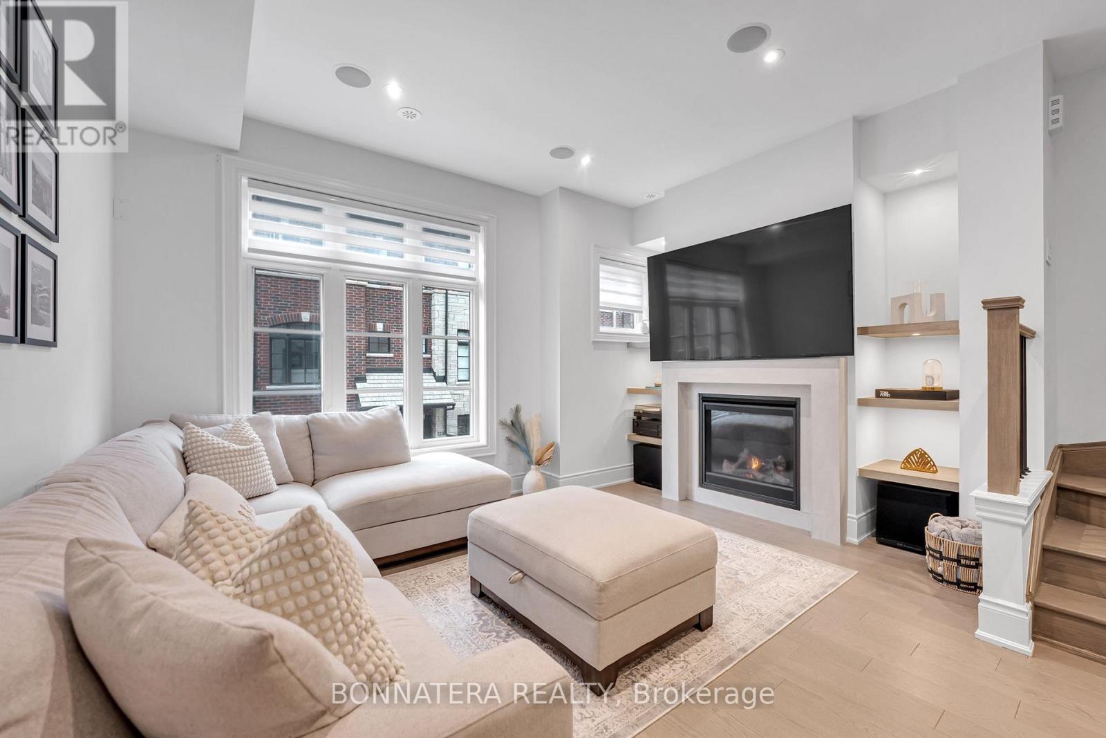 81 - 15 LUNAR CRESCENT, Mississauga, Ontario