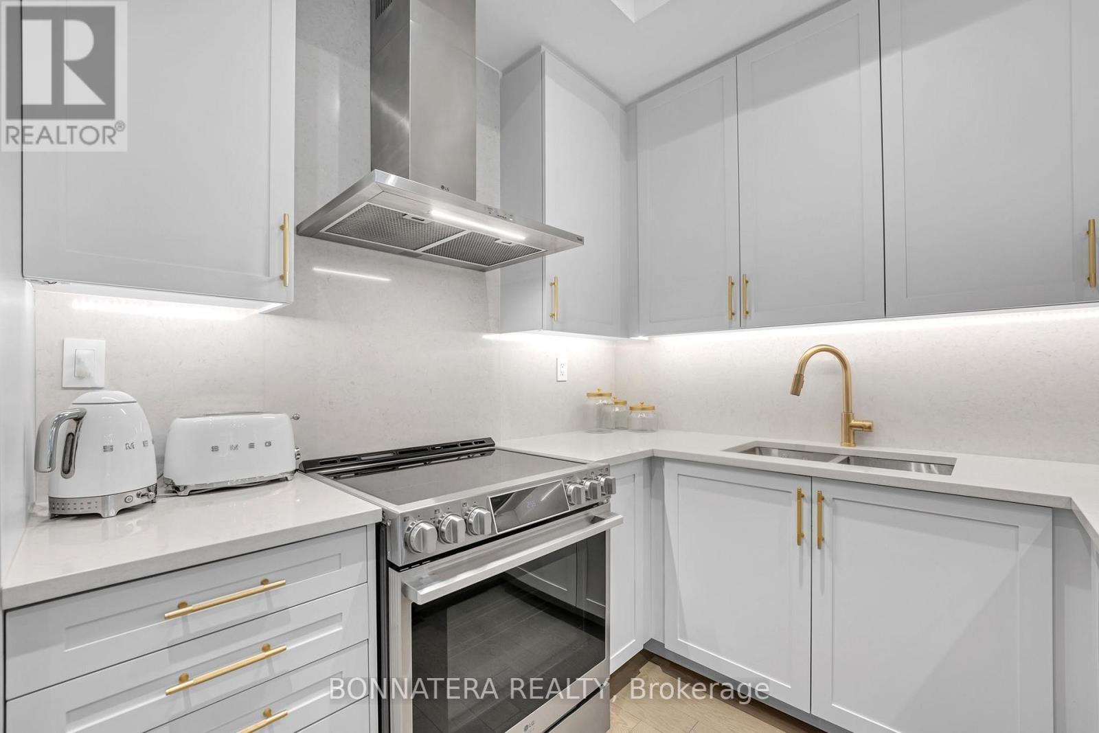 81 - 15 Lunar Crescent, Mississauga, Ontario  L5M 2R6 - Photo 12 - W12996920