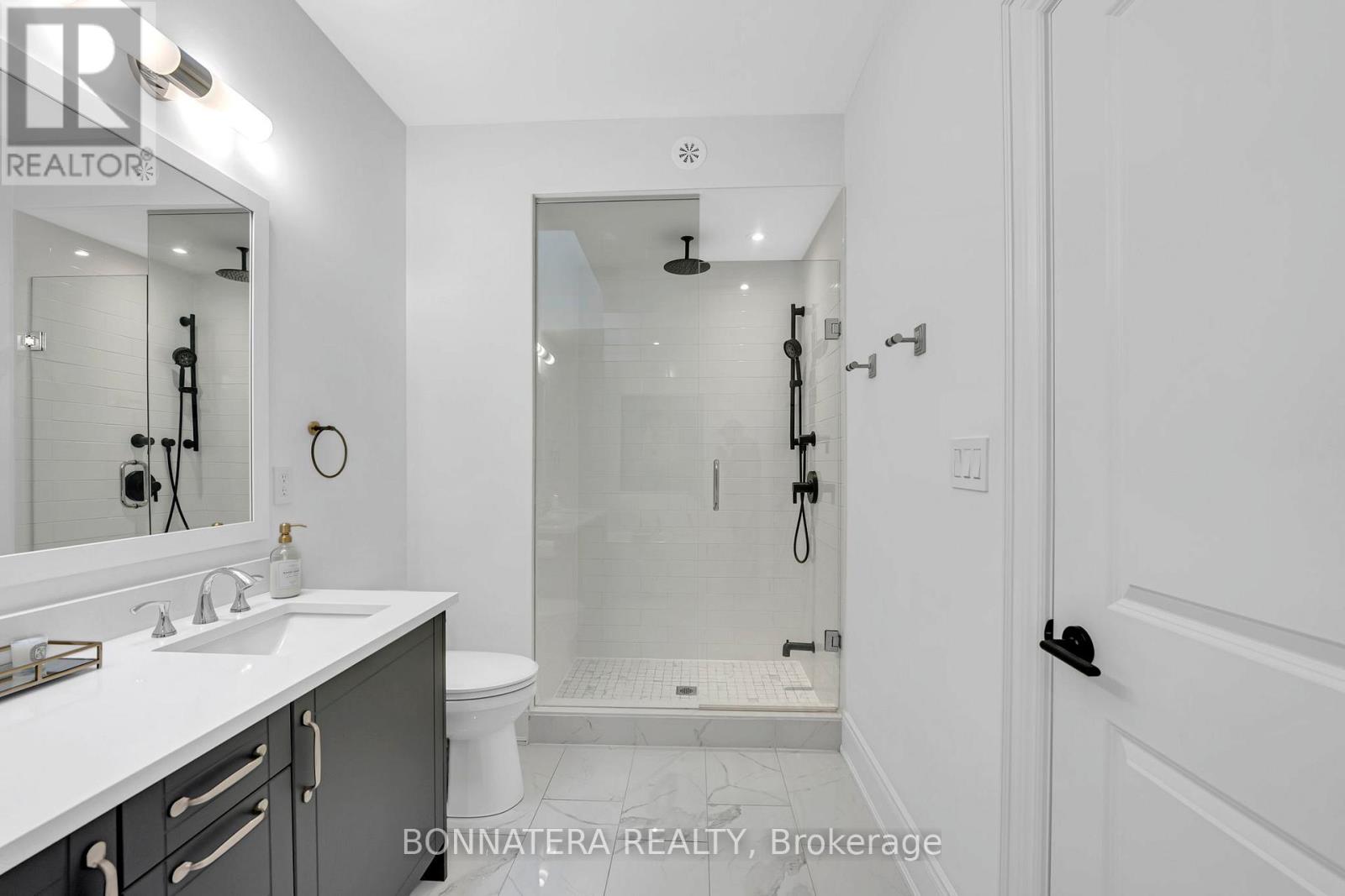 81 - 15 Lunar Crescent, Mississauga, Ontario  L5M 2R6 - Photo 29 - W12996920