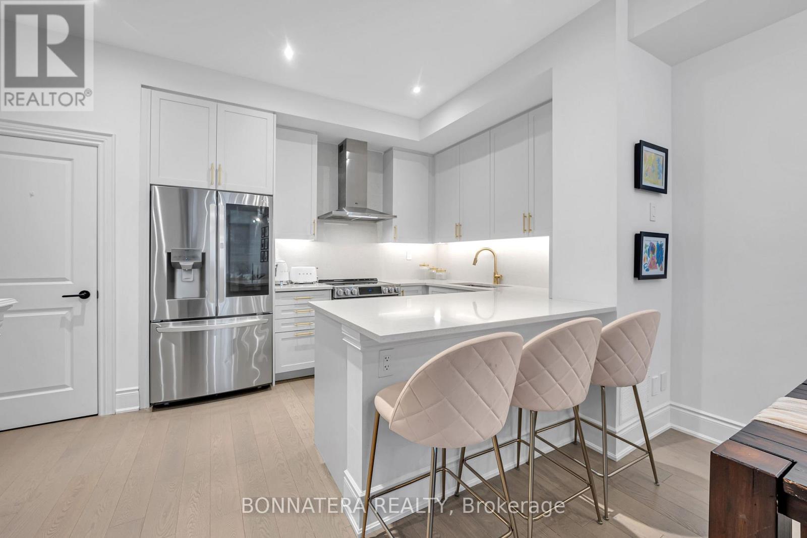 81 - 15 Lunar Crescent, Mississauga, Ontario  L5M 2R6 - Photo 9 - W12996920