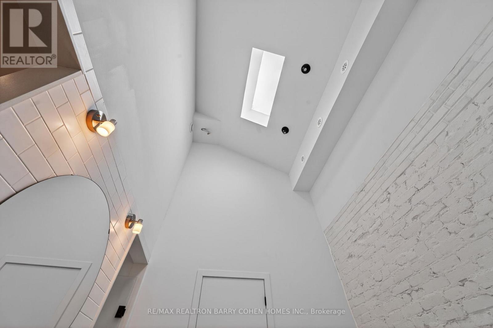 7 - 50 Bartlett Avenue, Toronto, Ontario  M6H 3E6 - Photo 23 - W12996932